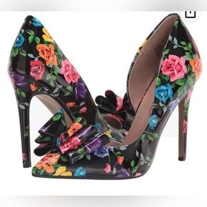 Vibrant Floral Print Stiletto Heels.  Betsey Johnson patent leather  7.5 or 8.5